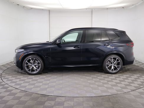 Used 2026 BMW X5 xDrive50e w/ M Sport Package image 9