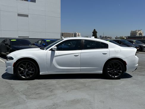 Used 2023 Dodge Charger SXT RWD image 3