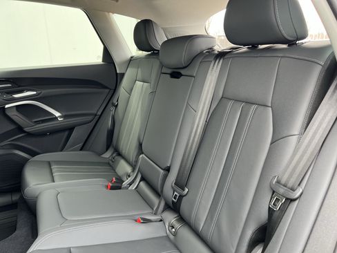 Certified 2025 Audi Q5 Premium AWD/4WD image 34