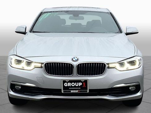 Used 2018 BMW 330e 330e iPerformance w/ Convenience Package image 3