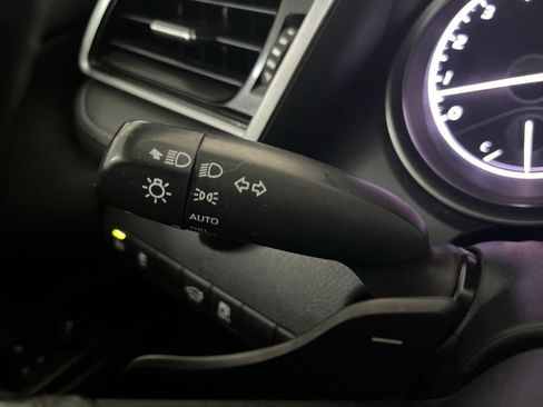 Used 2022 Toyota Camry SE FWD image 59