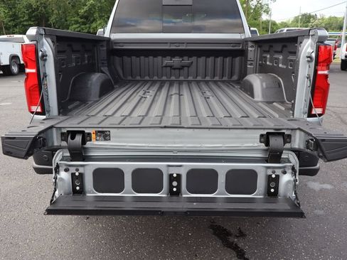 New 2026 Chevrolet Silverado 2500 ZR2 w/ ZR2 Bison Edition AWD/4WD image 24