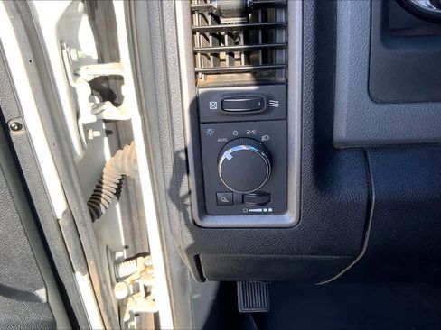 Used 2014 RAM 1500 Tradesman w/ Power & Remote Entry Group image 26