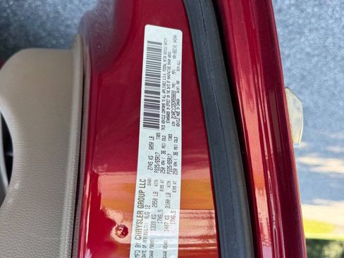 Used 2013 Chrysler Town & Country Touring-L w/ Entertainment Group #2 FWD image 48