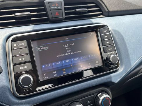 Used 2025 Nissan Versa SV FWD image 20