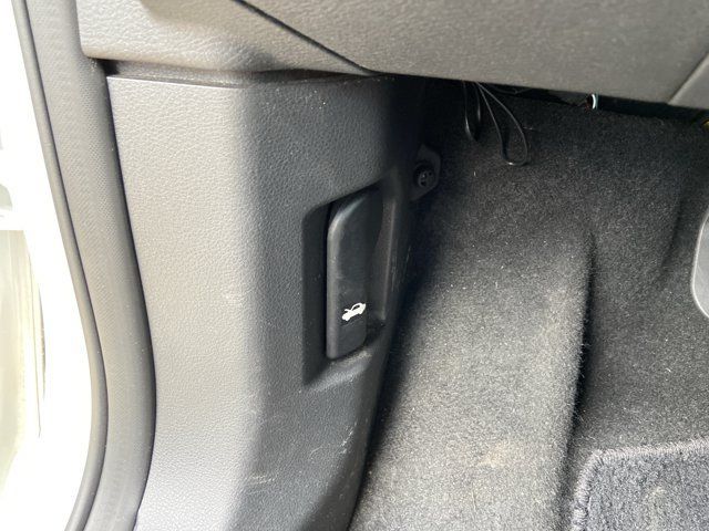 Used 2021 Nissan Rogue SV FWD image 44