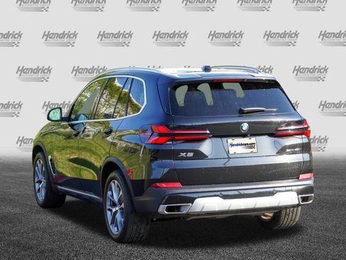 Used 2026 BMW X5 sDrive40i image 7