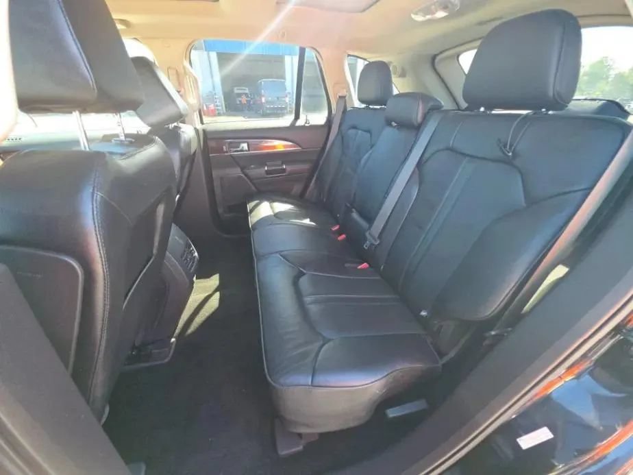 Used 2015 Lincoln MKX AWD w/ Equipment Group 102A image 12