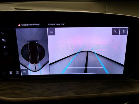 Used 2025 Audi Q5 Premium Plus w/ Premium Plus image 25