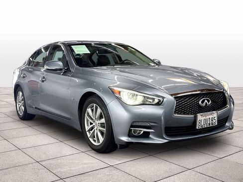 Used 2015 INFINITI Q50 Premium w/ Navigation Package RWD image 2