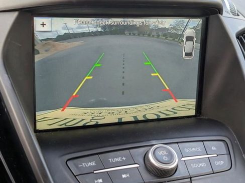 Used 2017 Ford Escape SE w/ SE Leather Comfort Package image 23