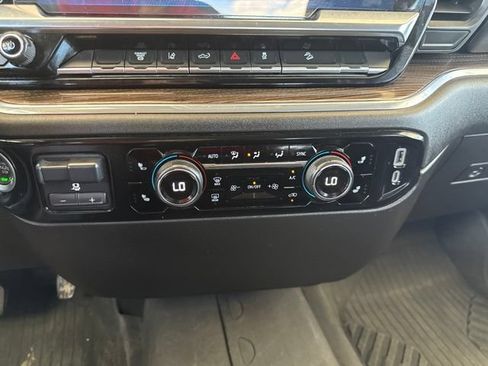 Used 2024 Chevrolet Silverado 2500 LT AWD/4WD image 22