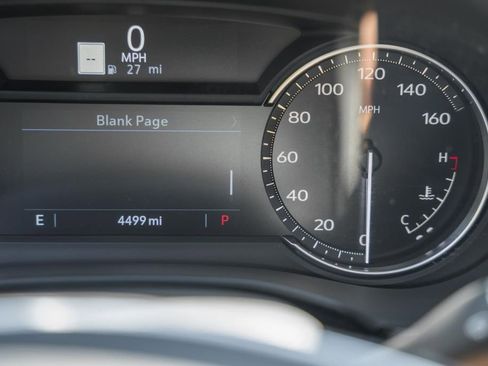 Used 2025 Cadillac XT5 Premium Luxury image 44