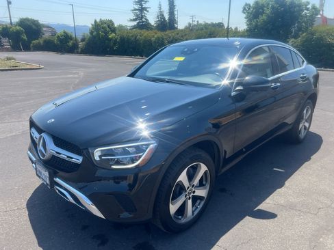 Used 2020 Mercedes-Benz GLC 300 4MATIC Coupe image 5