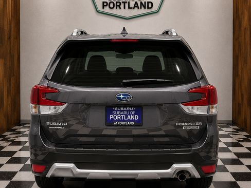 Used 2023 Subaru Forester Touring w/ Popular Package #2 AWD/4WD image 4
