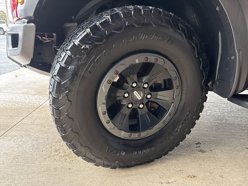 Used 2018 Ford F150 Raptor w/ Equipment Group 802A Luxury image 42
