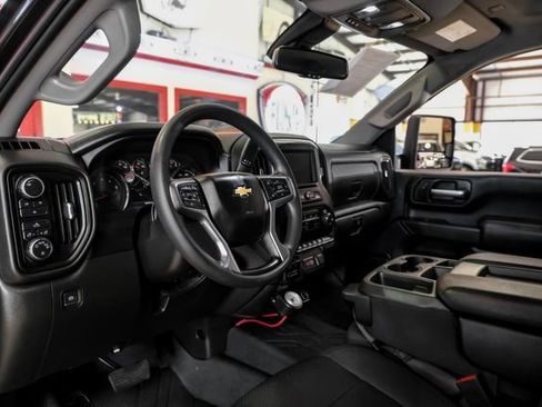 Used 2022 Chevrolet Silverado 2500 Custom w/ Gooseneck/5TH Wheel Package AWD/4WD image 5