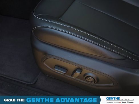 Certified 2024 Jeep Grand Cherokee Limited image 11