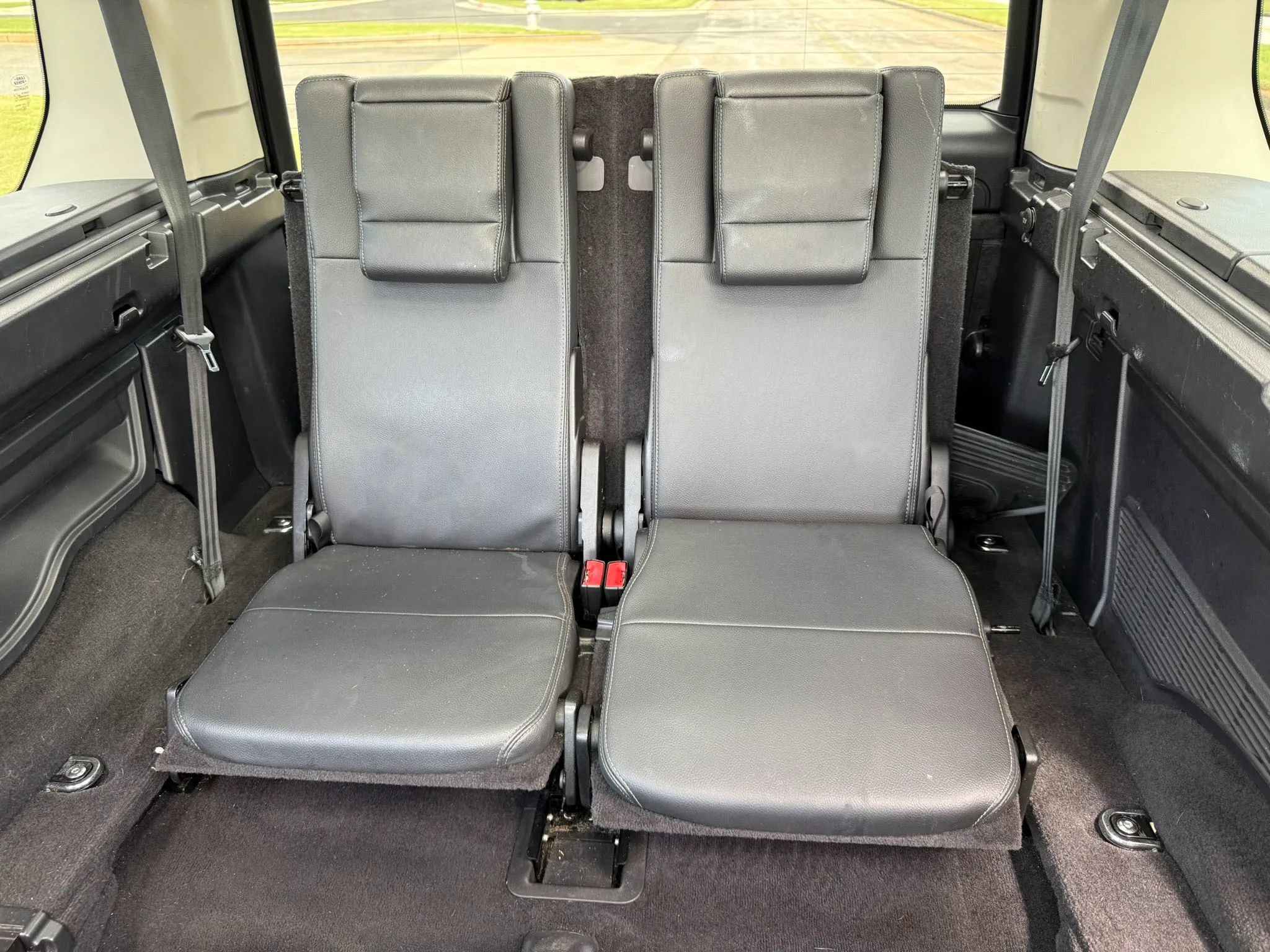 Used 2015 Land Rover LR4 HSE AWD/4WD image 31