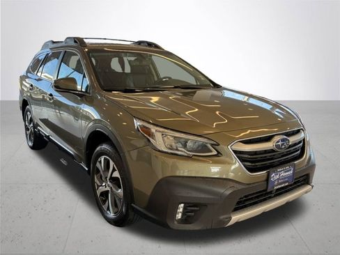 Used 2022 Subaru Outback Limited image 5