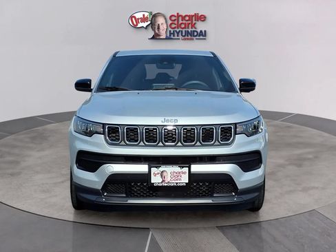 Used 2025 Jeep Compass Sport AWD/4WD image 8