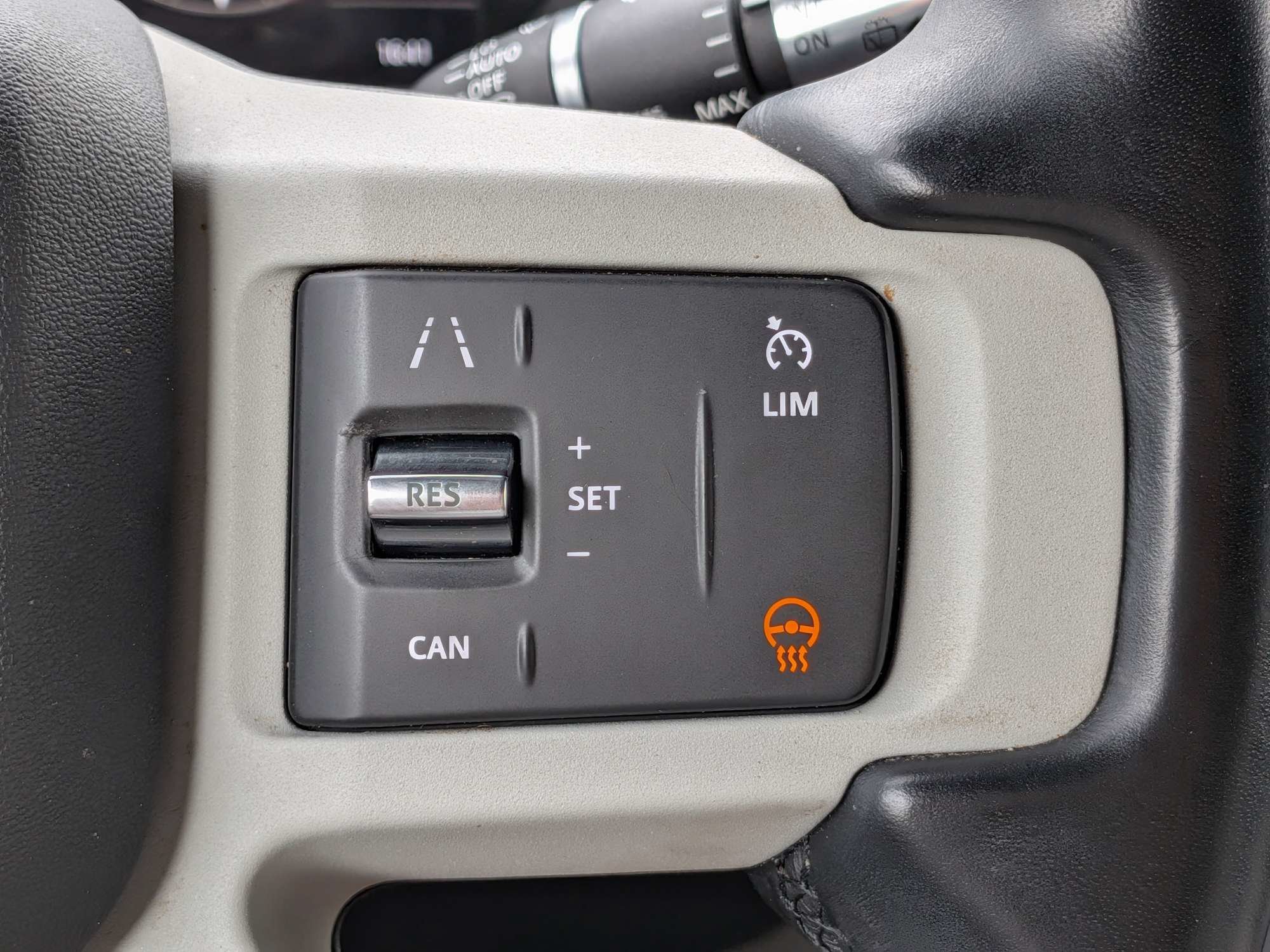 Used 2021 Land Rover Defender 110 SE AWD/4WD image 24