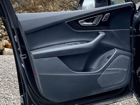 Used 2019 Audi Q7 3.0T Prestige w/ Prestige Package image 20