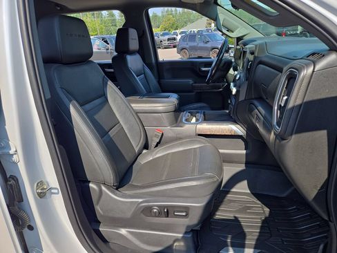 Used 2020 GMC Sierra 3500 Denali w/ Denali Ultimate Package AWD/4WD image 17