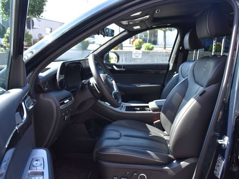 Used 2025 Hyundai Palisade Calligraphy AWD/4WD image 18