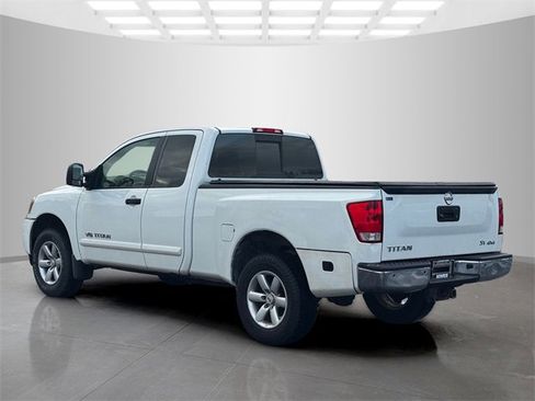 Used 2013 Nissan Titan SV image 5