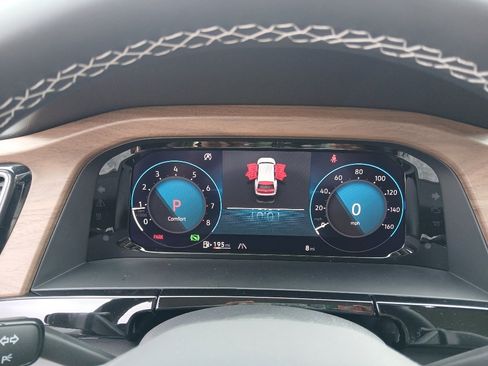 New 2026 Volkswagen Atlas SE FWD image 13