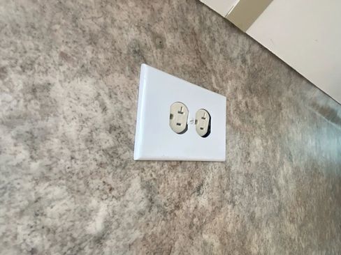 Used 2014 Chevrolet Express 1500 image 13