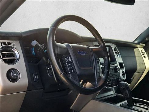 Used 2017 Ford Expedition XLT w/ Equipment Group 202A image 10