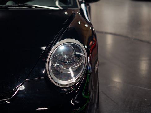 Used 2008 Porsche 911 GT2 RWD image 19