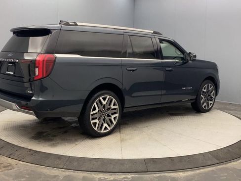 Used 2025 Ford Expedition Max Platinum w/ Platinum Ultimate Package AWD/4WD image 5
