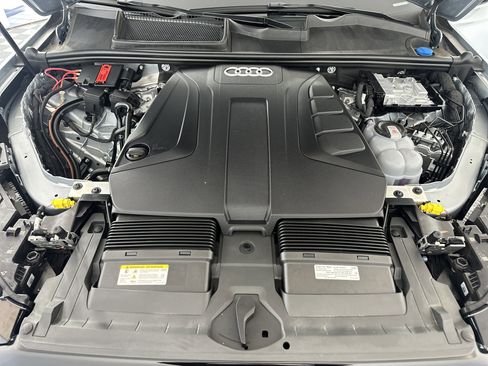 Certified 2025 Audi Q7 2.0T Premium Plus w/ Premium Plus Package image 11