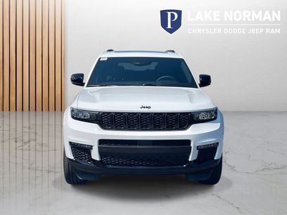 New 2025 Jeep Grand Cherokee L Limited w/ Black Appearance Package