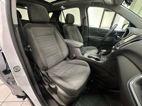 Certified 2024 Chevrolet Equinox LT w/ LPO, Floor Liner Package image 18