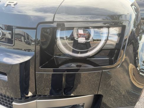Used 2026 Land Rover Defender 110 S AWD/4WD image 26