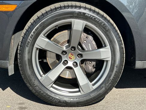 Certified 2023 Porsche Macan image 27