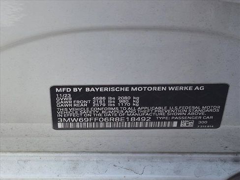 Used 2024 BMW 330i Sedan w/ Convenience Package RWD image 21