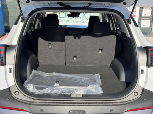 New 2026 Kia Sportage EX w/ EX Panorama Roof Package FWD image 9