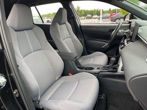 Used 2024 Toyota Corolla Cross AWD Hybrid image 28