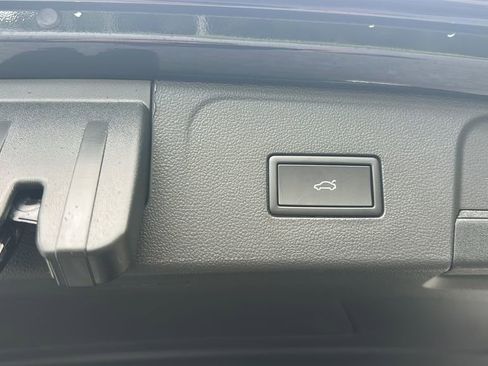 New 2026 Volkswagen Atlas SEL image 33