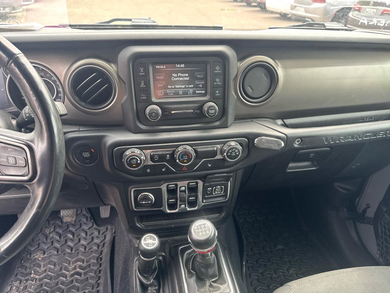 Used 2018 Jeep Wrangler Unlimited Sport S AWD/4WD image 10