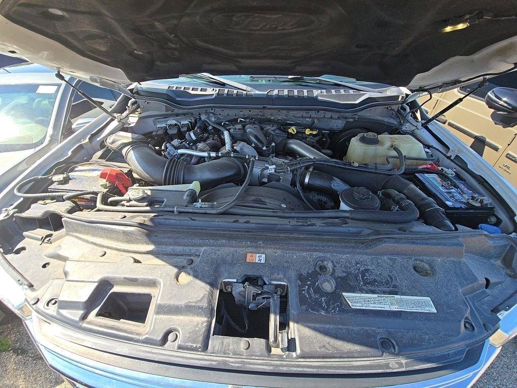 Used 2019 Ford F350 Lariat w/ Chrome Package AWD/4WD image 7