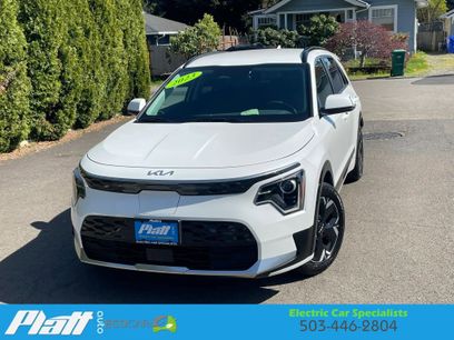Used 2023 Kia Niro Wind