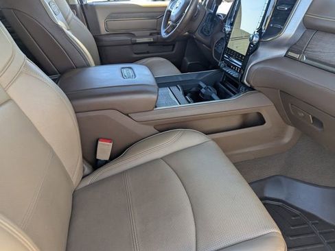 Used 2022 RAM 2500 Limited image 11