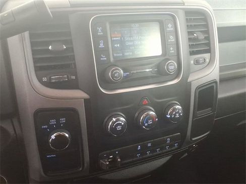 Used 2017 RAM 3500 Tradesman w/ Chrome Appearance Group image 19