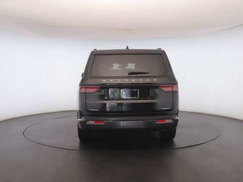 Used 2022 Jeep Wagoneer Series II AWD/4WD image 23